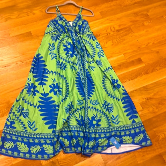 Dress - Picture 2 of 3